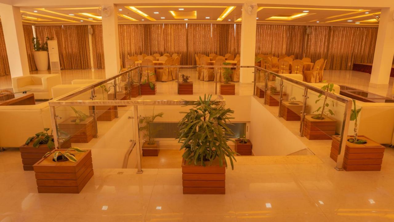Hotel Harrison Palace Biratnagar Exterior foto